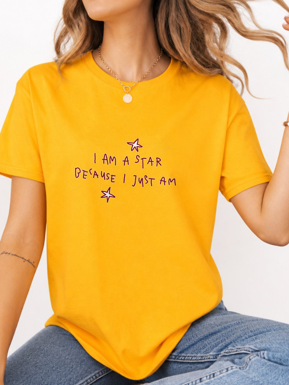 I Am A Star Handwritten Star Quote Graphic T-Shirt - Gold Model