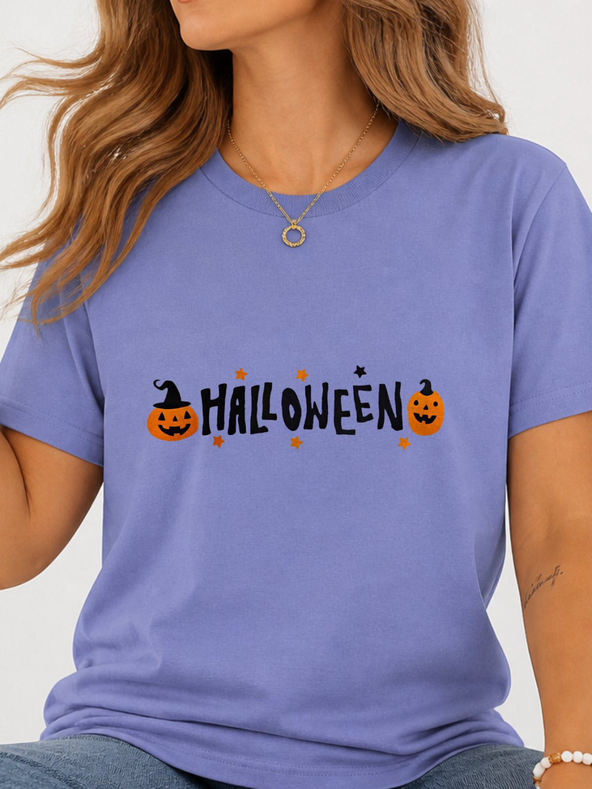 Cute Pumpkin Halloween Letter Graphic T-Shirt - Violet Model