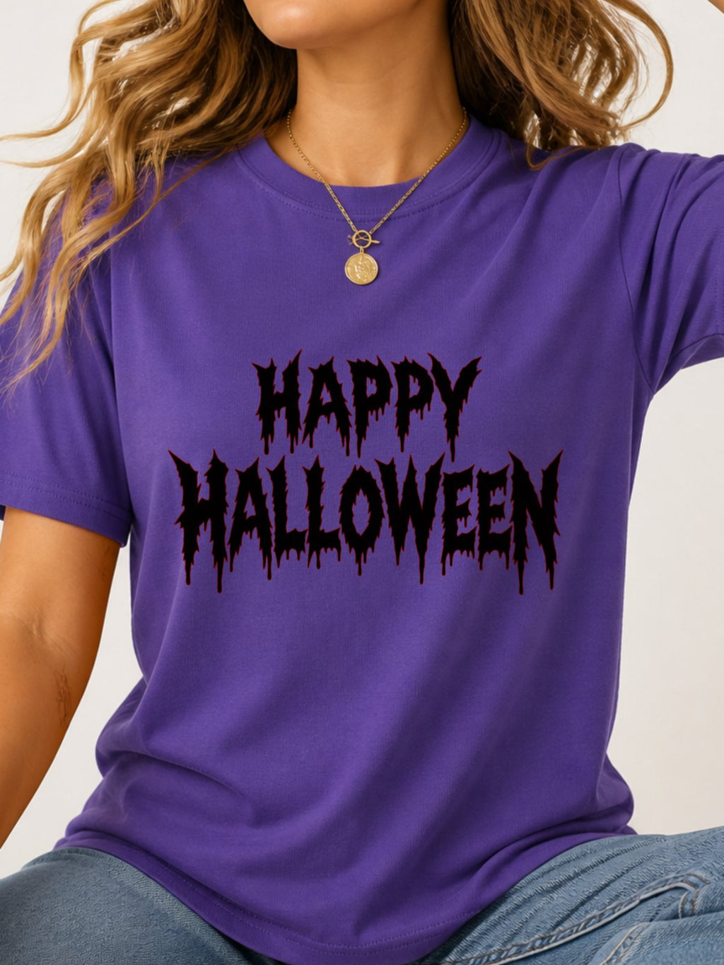 Happy Halloween Metal Text Graphic T-Shirt - Lilac Model