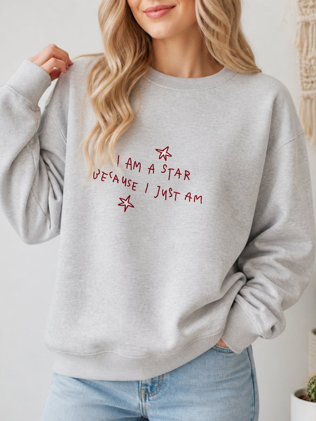I Am A Star Vintage Boho Graphic Sweatshirt - Hanes_Ash Model