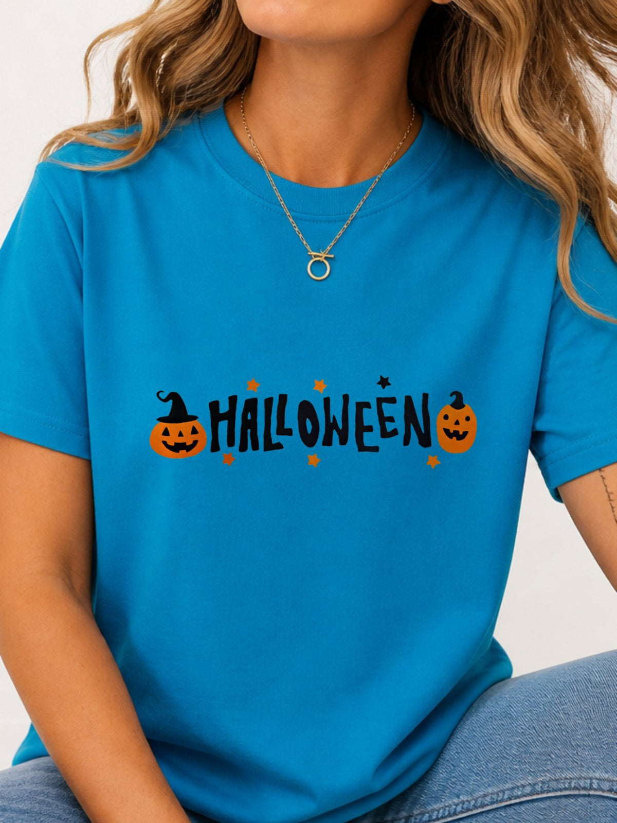 Cute Pumpkin Halloween Letter Graphic T-Shirt - Sapphire Model
