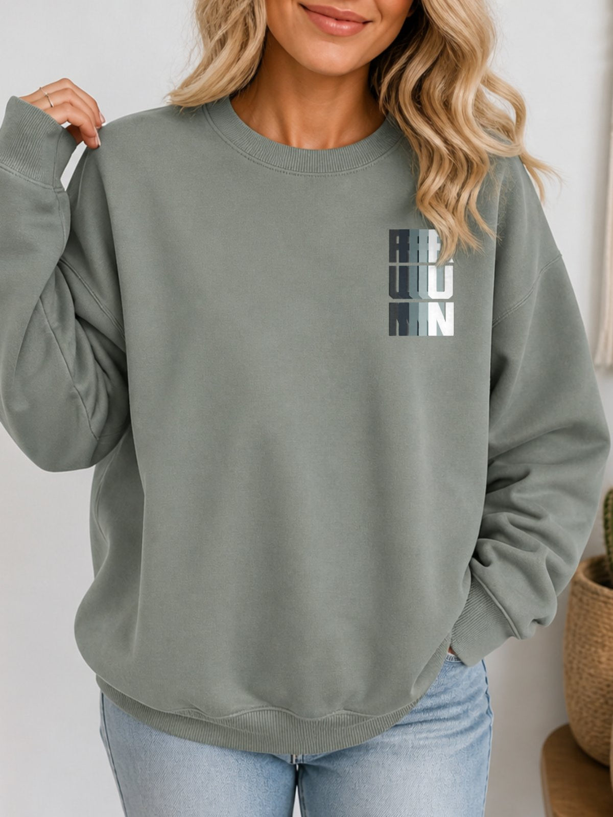Stay Strong Vintage Boho Graphic Sweatshirt - Hanes_Stonewashed_Green Model