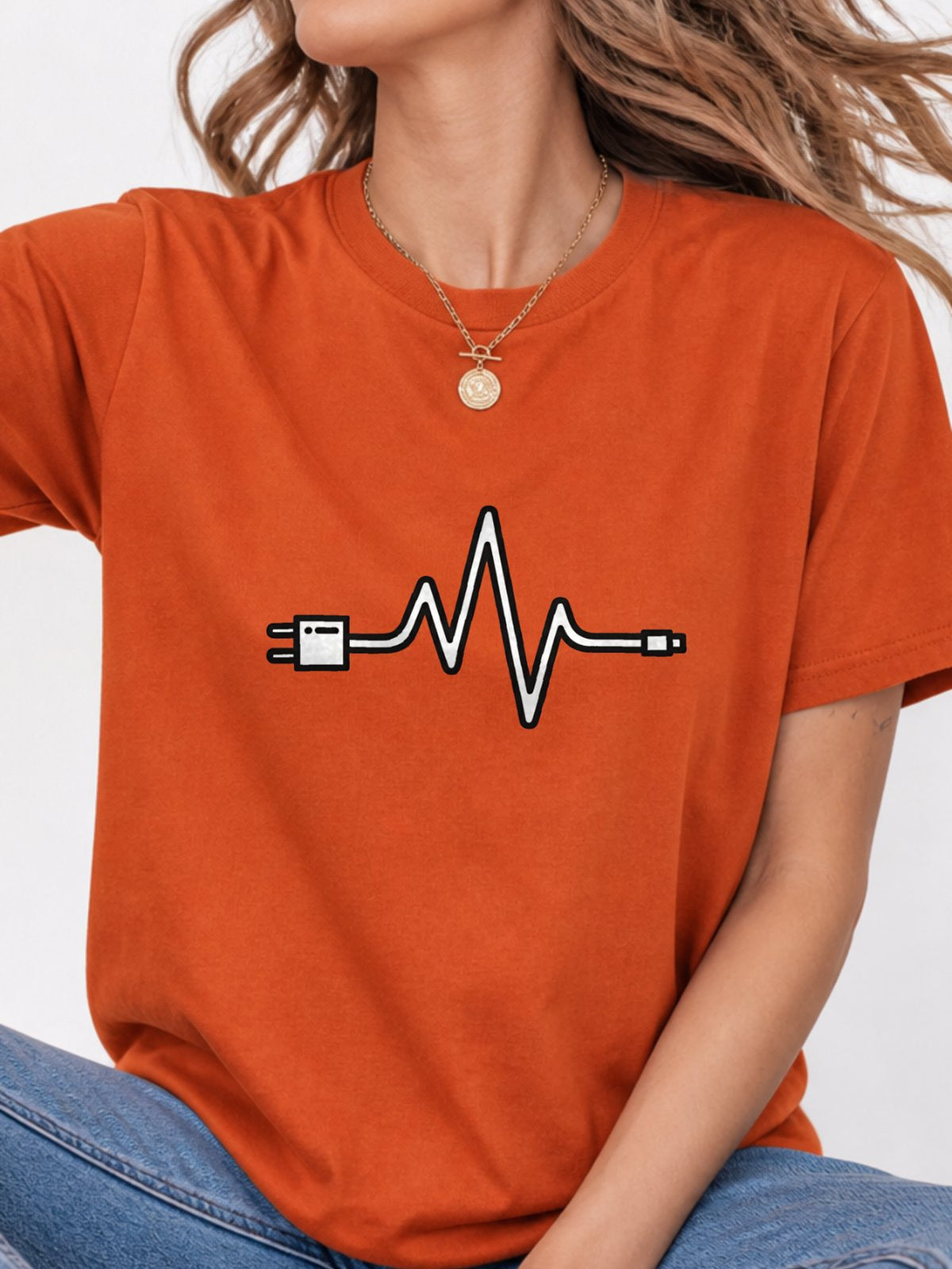 Power Cord Wave Line Graphic T-Shirt - Texas Orange Model