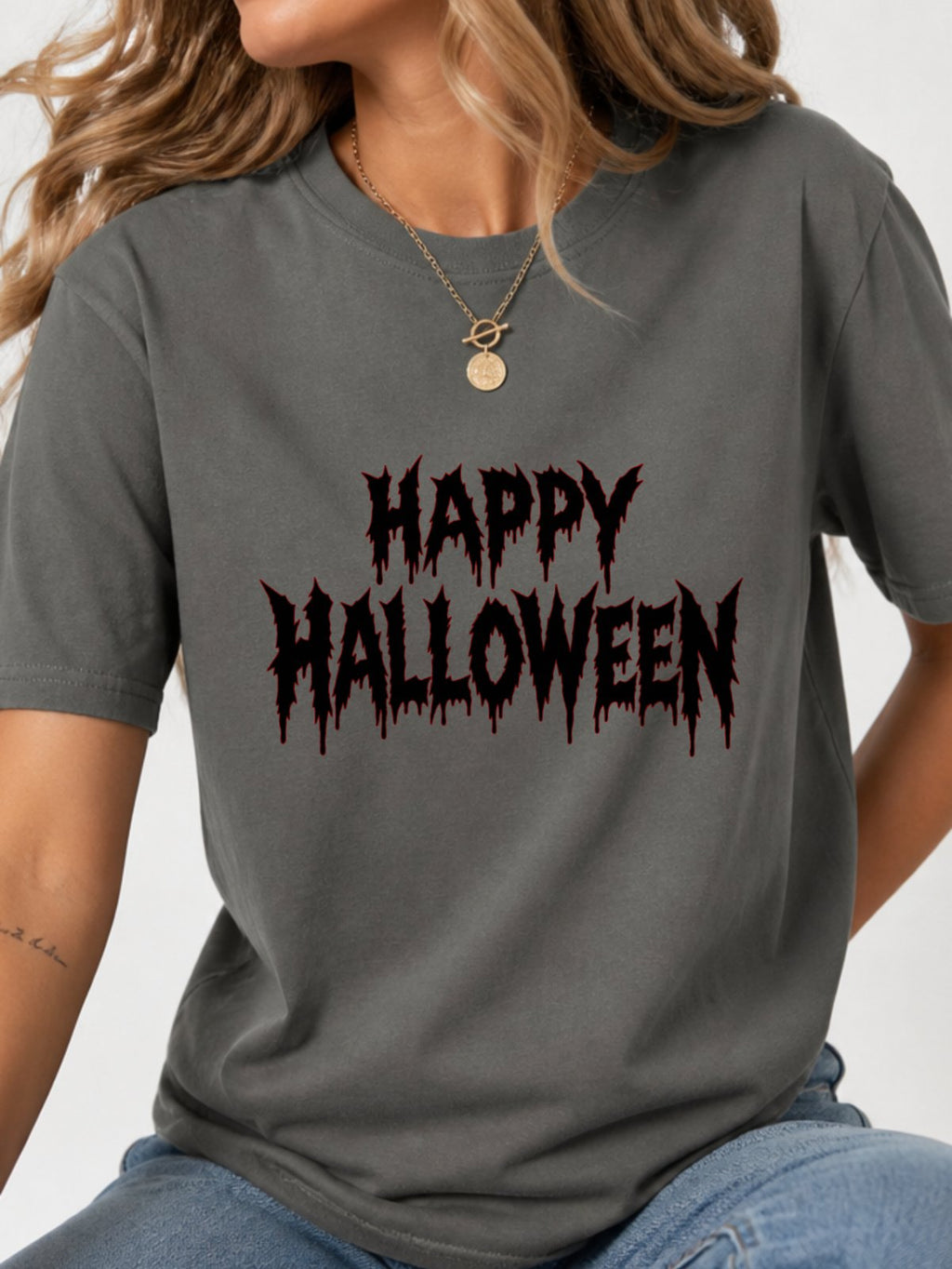 Happy Halloween Metal Text Graphic T-Shirt - Charcoal Model