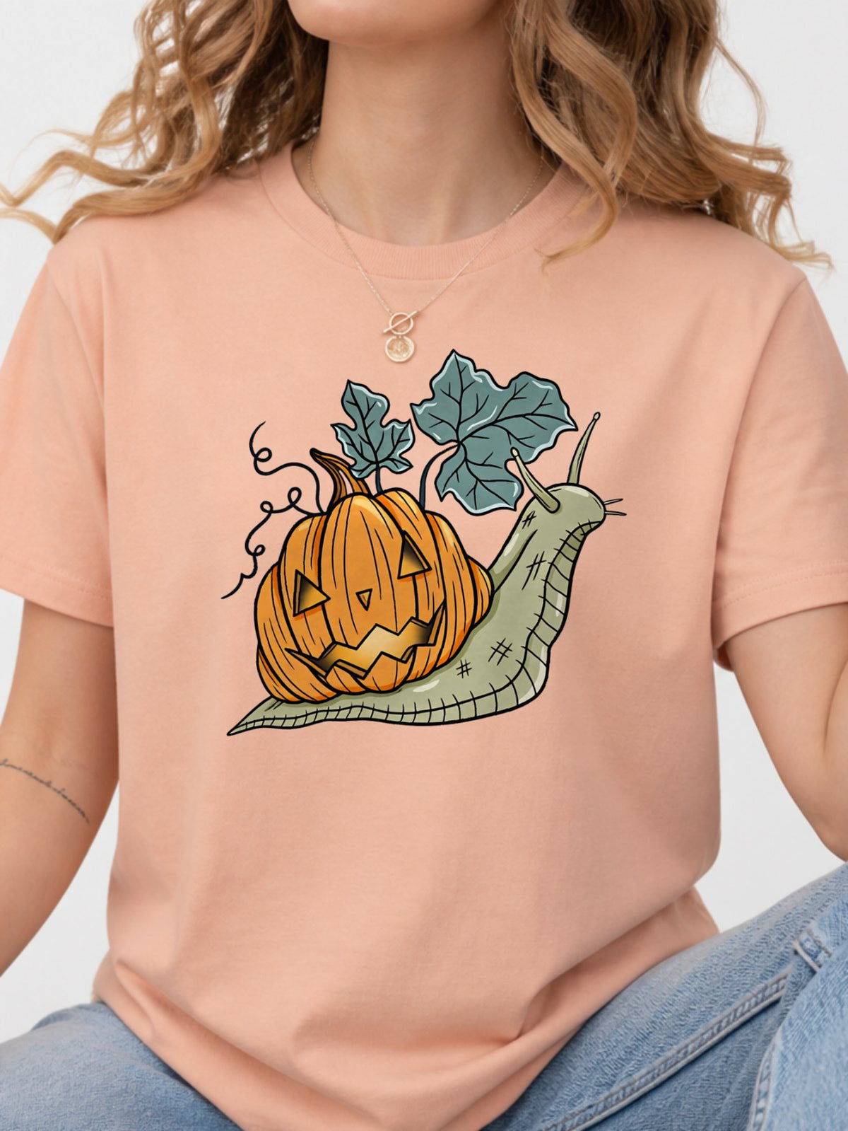 Snail Jack O Lantern Pumpkin Graphic T-Shirt - Dusty Rose Model